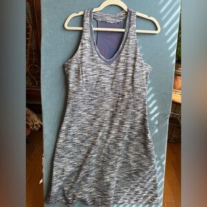 MPG Golf Dress Purple/white/blue razor back padded bra Patterned Top SIZE Large